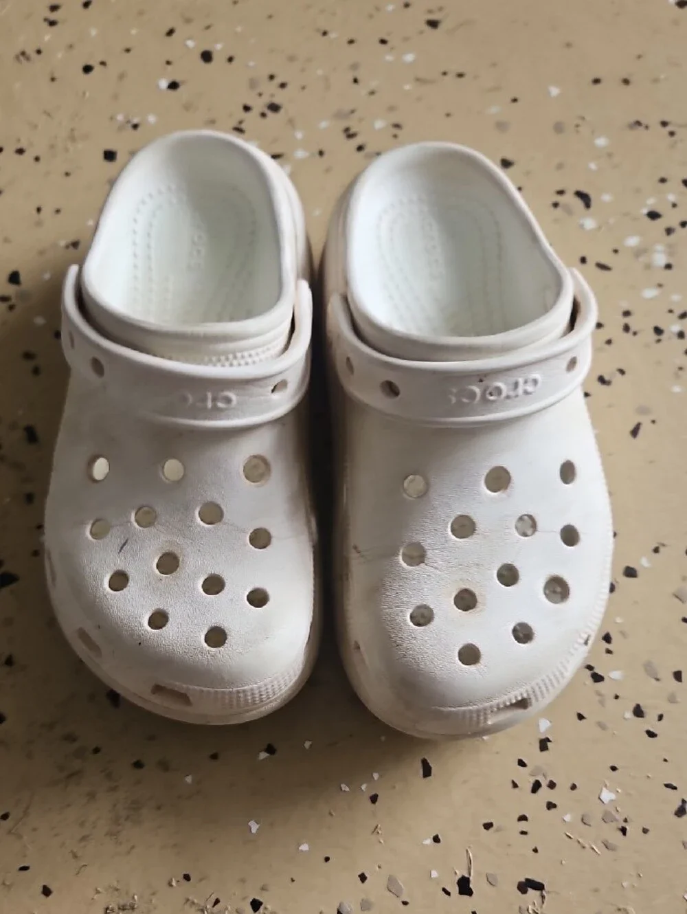 Girls Sandals And Crocs